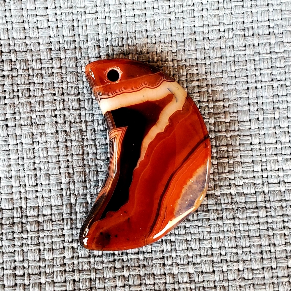 New Red Stripes Onyx Agate Crescent Moon Pendant.
